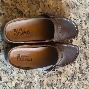 White Mountain Dark Brown Leather Clogs